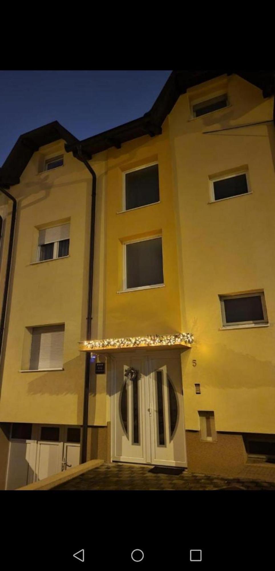 Apartment Lily Near Zagreb Airport Velika Gorica Exteriör bild